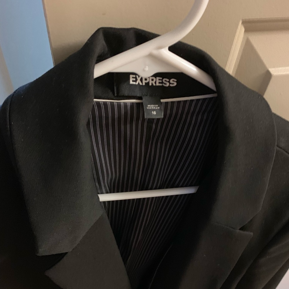 Express NOTCH COLLAR ONE BUTTON BLAZER